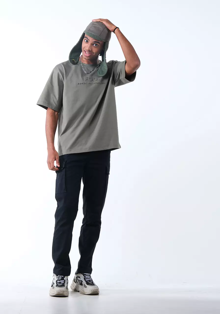 Kaos Pria Boxy Pine Olive