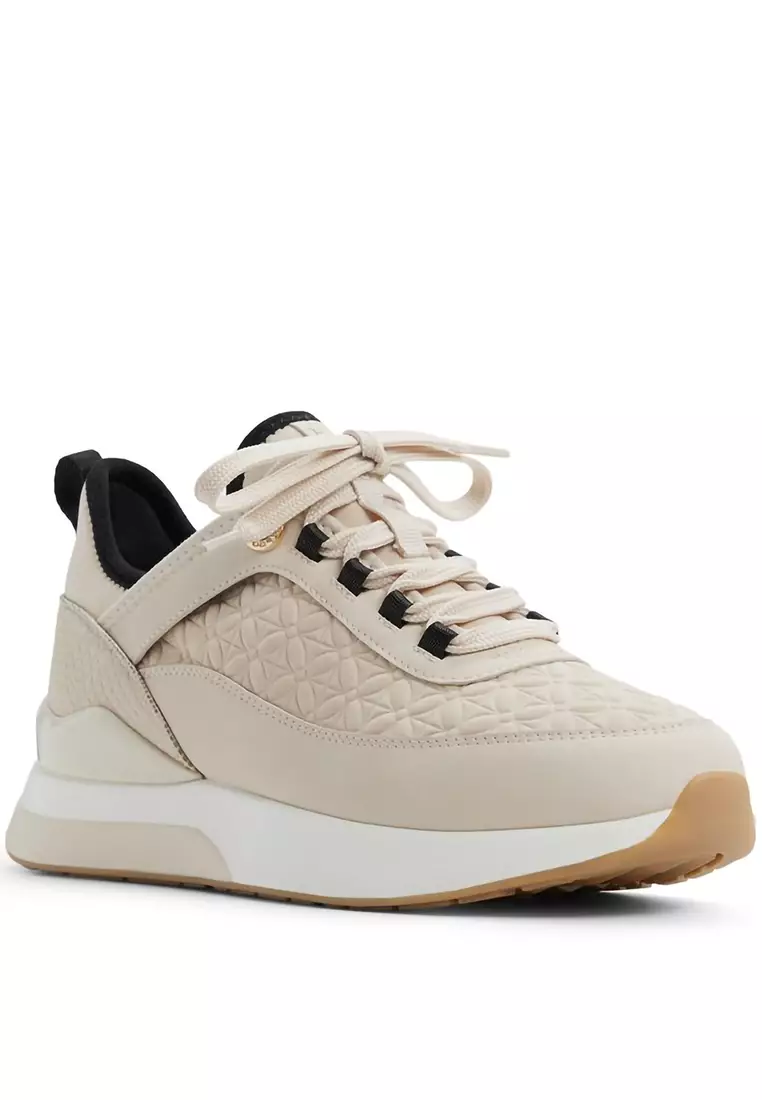 Quiltyn Sneakers