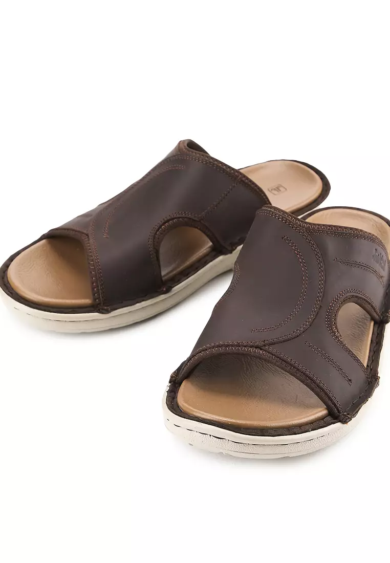 CIRO 1SG Sandals & Flip Flops