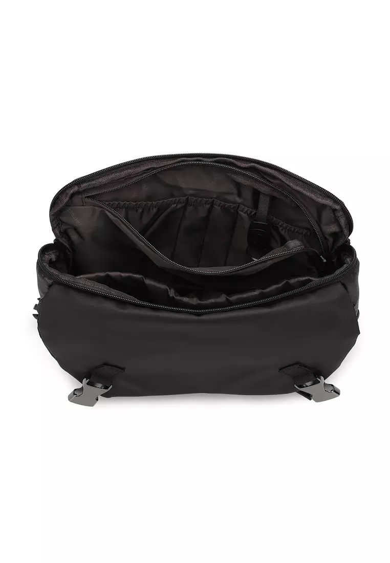 Flap Front Messenger Bag / Crossbody Bag / Sling Bag (Tas Selempang Pria) - Hitam