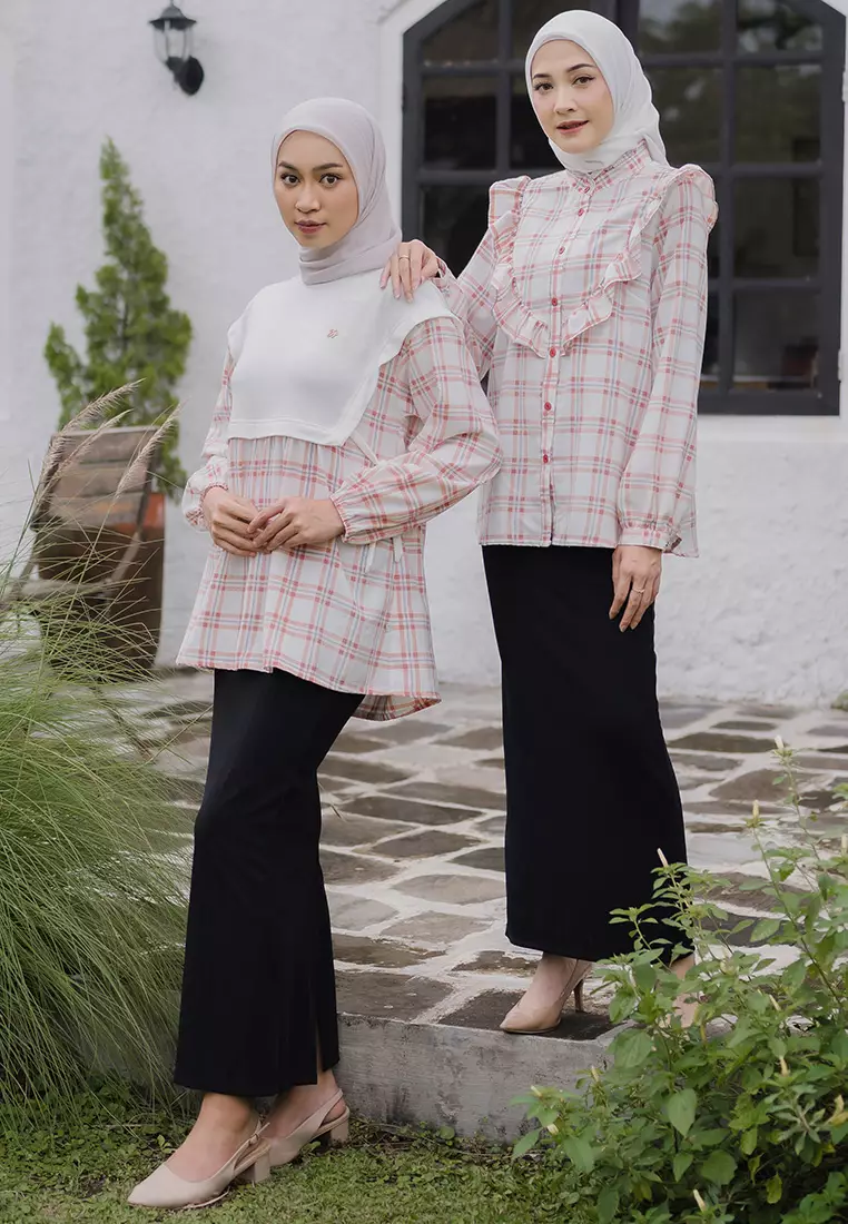 Signature Belia One Set Blouse