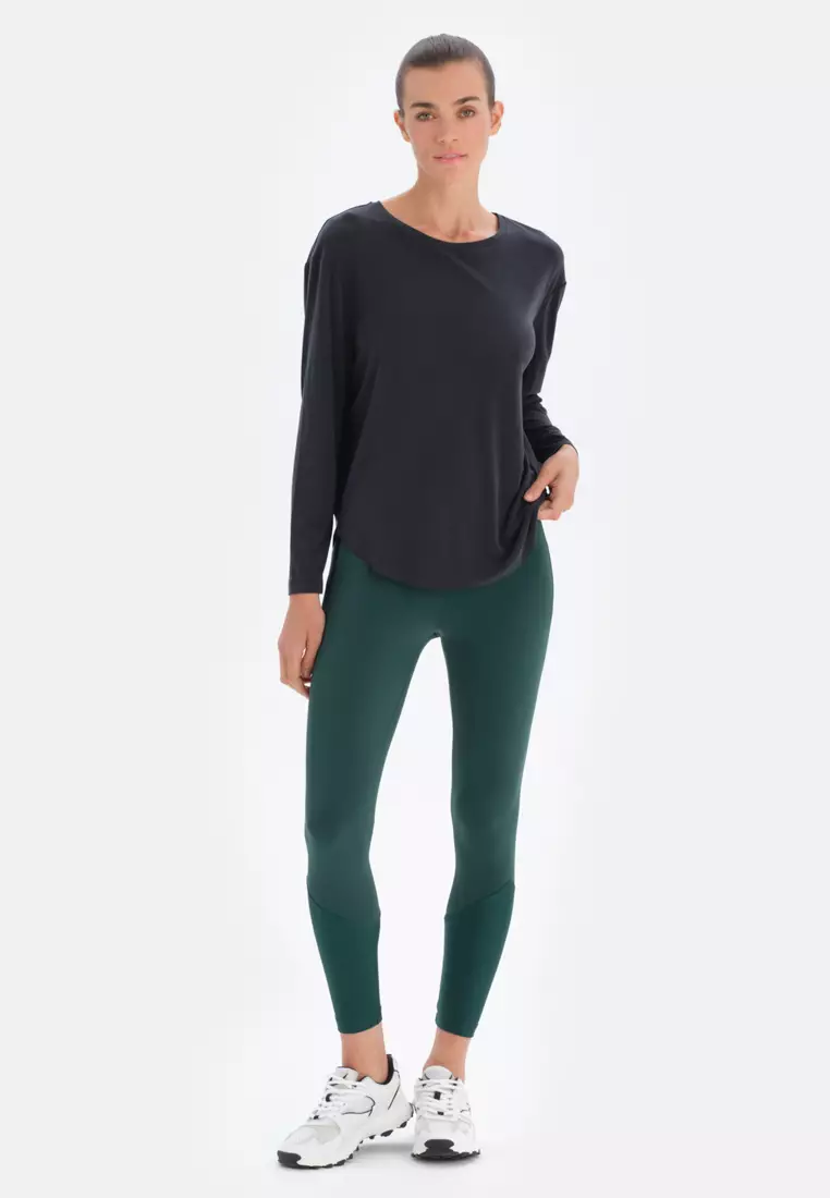 Black T-Shirt, U-Neck, Regular Fit, Long Sleeve Activewear for Women