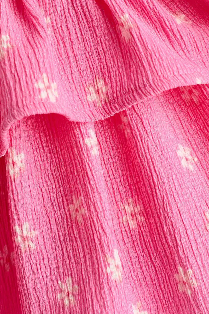 Crinkled tiered skirt