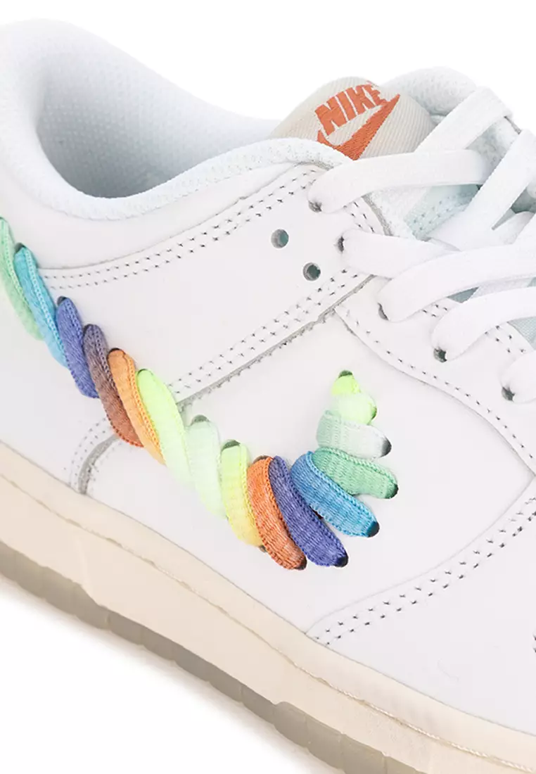 Dunk Low SE Older Kids' Shoes