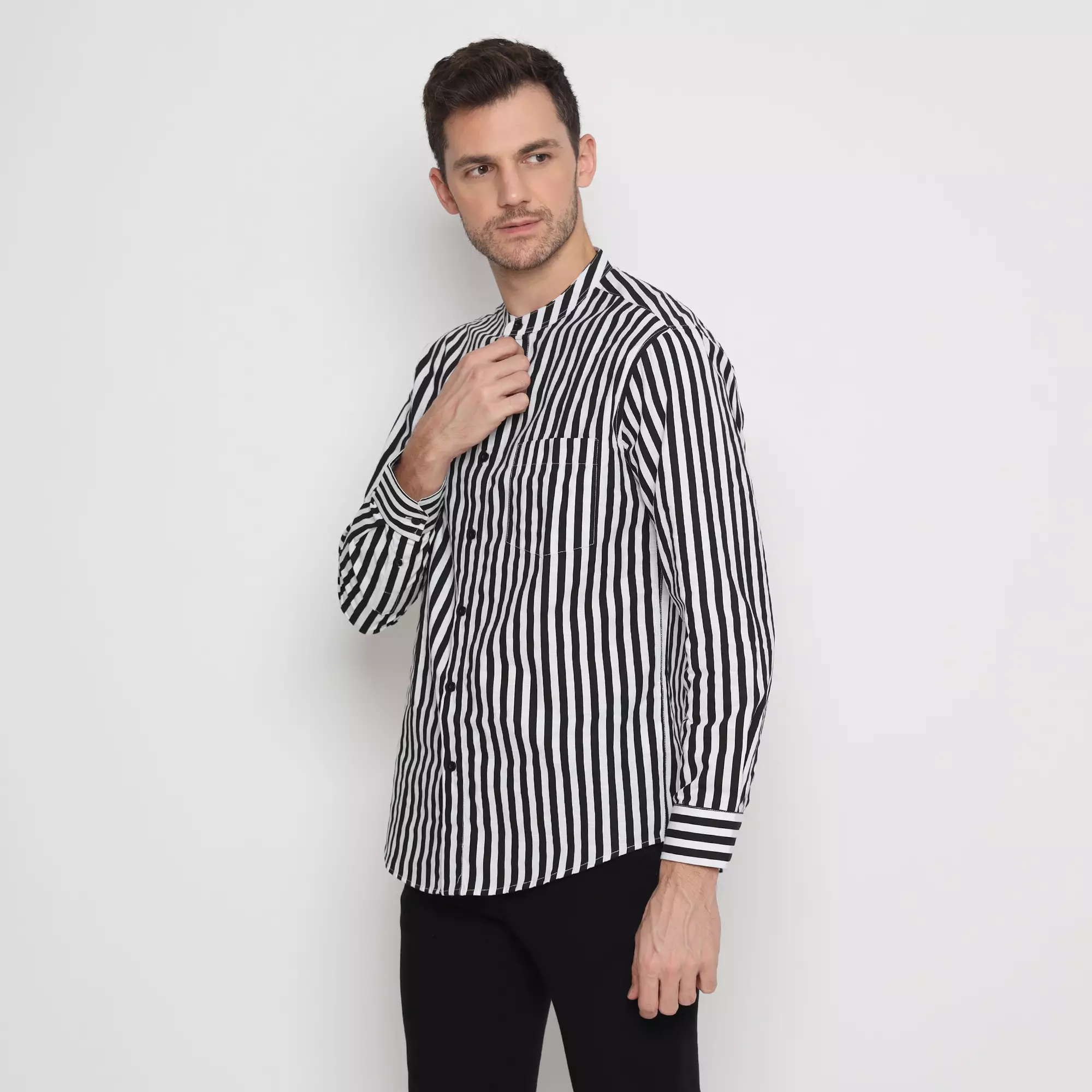 Platini Kemeja Koko Pria Lengan Panjang Katun Hitam Putih 961257