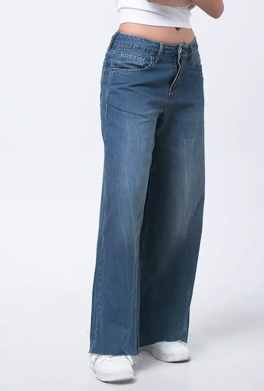 Celana Jeans Loose Fit Camilla Medium Blue Exclusive Online