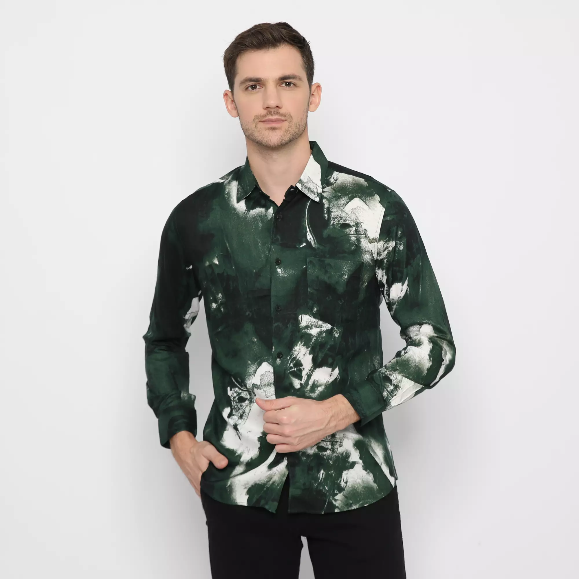 Platini Baju Kemeja Basic Pria Pendek Katun Rayon Hijau 73285