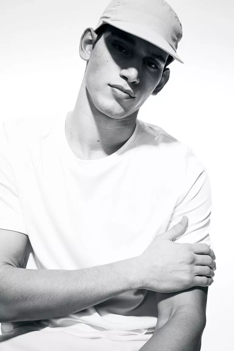 DryMoveâ¢ Sports top