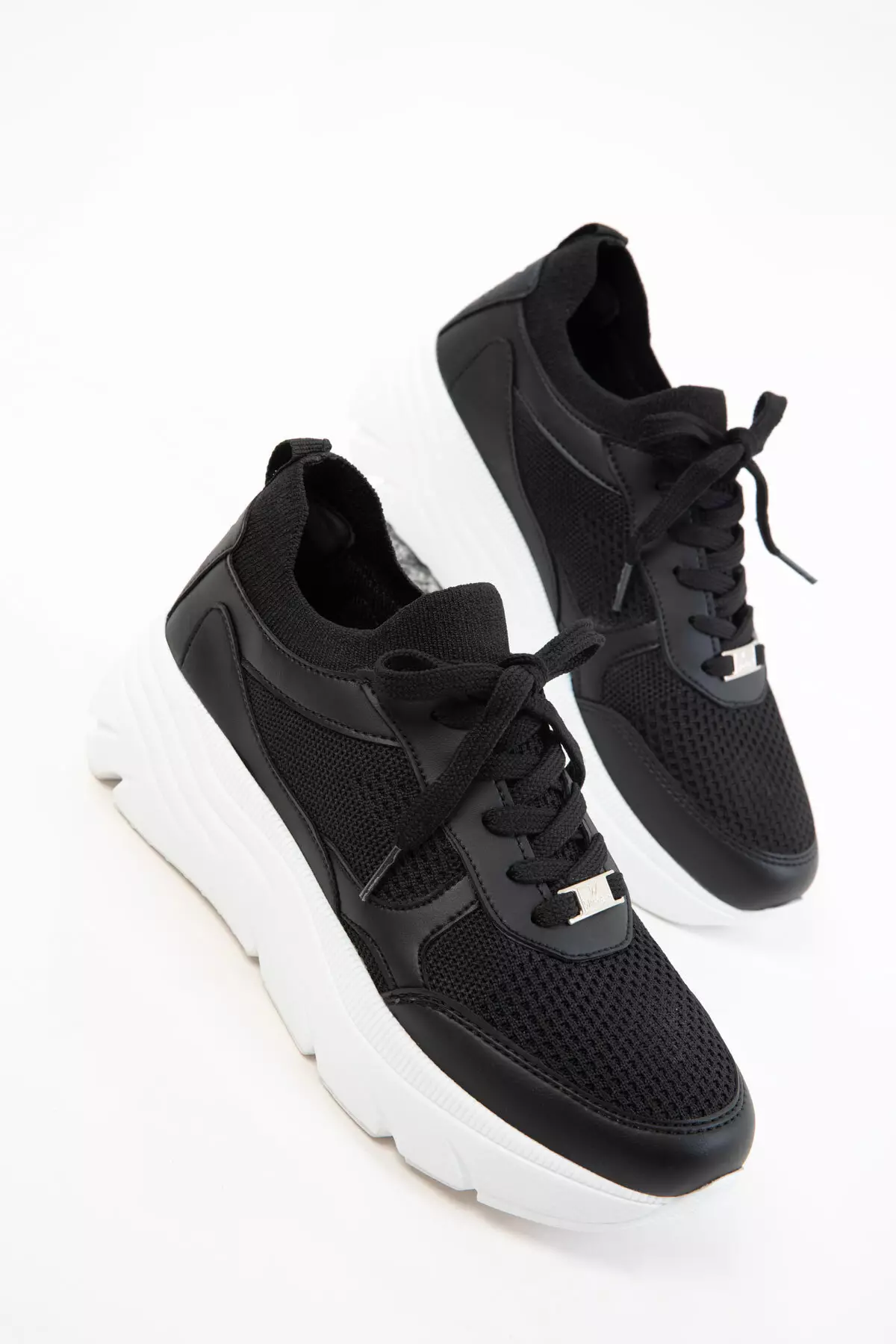 Black Women's Sneaker 20628