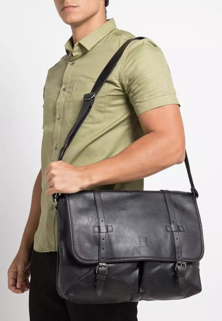 Distressed Leather Nomad Messenger Bag