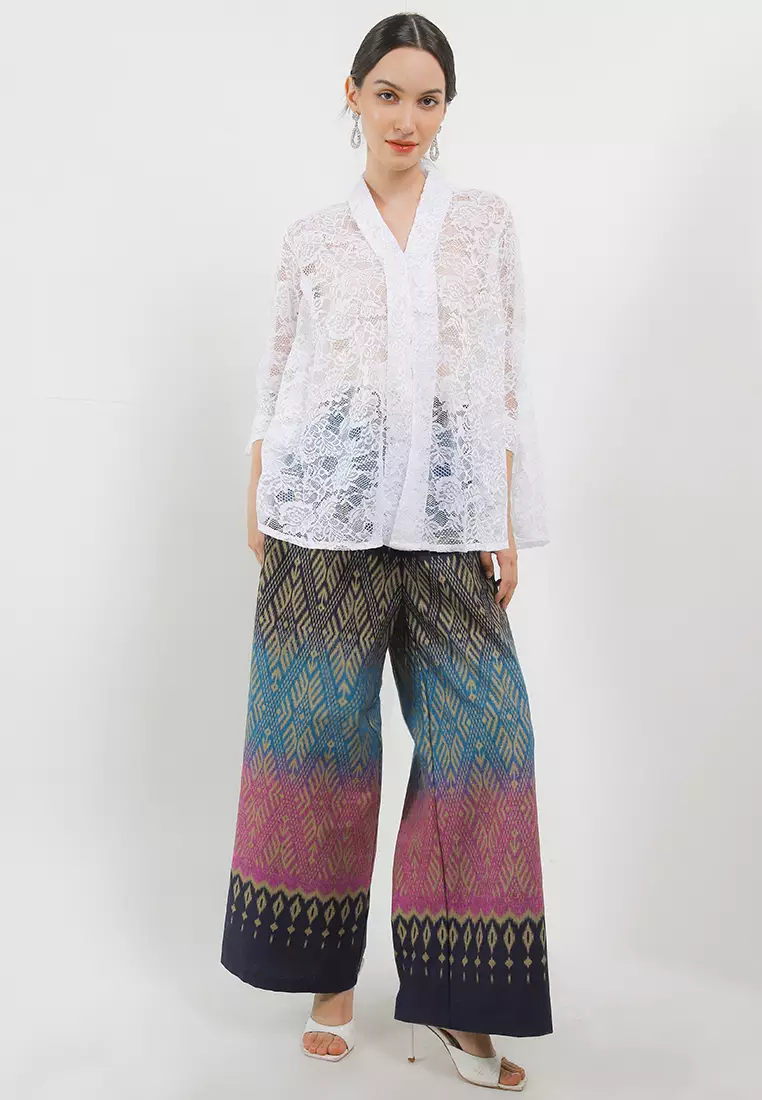 Kebaya Wenny 7/8-length Sleeves