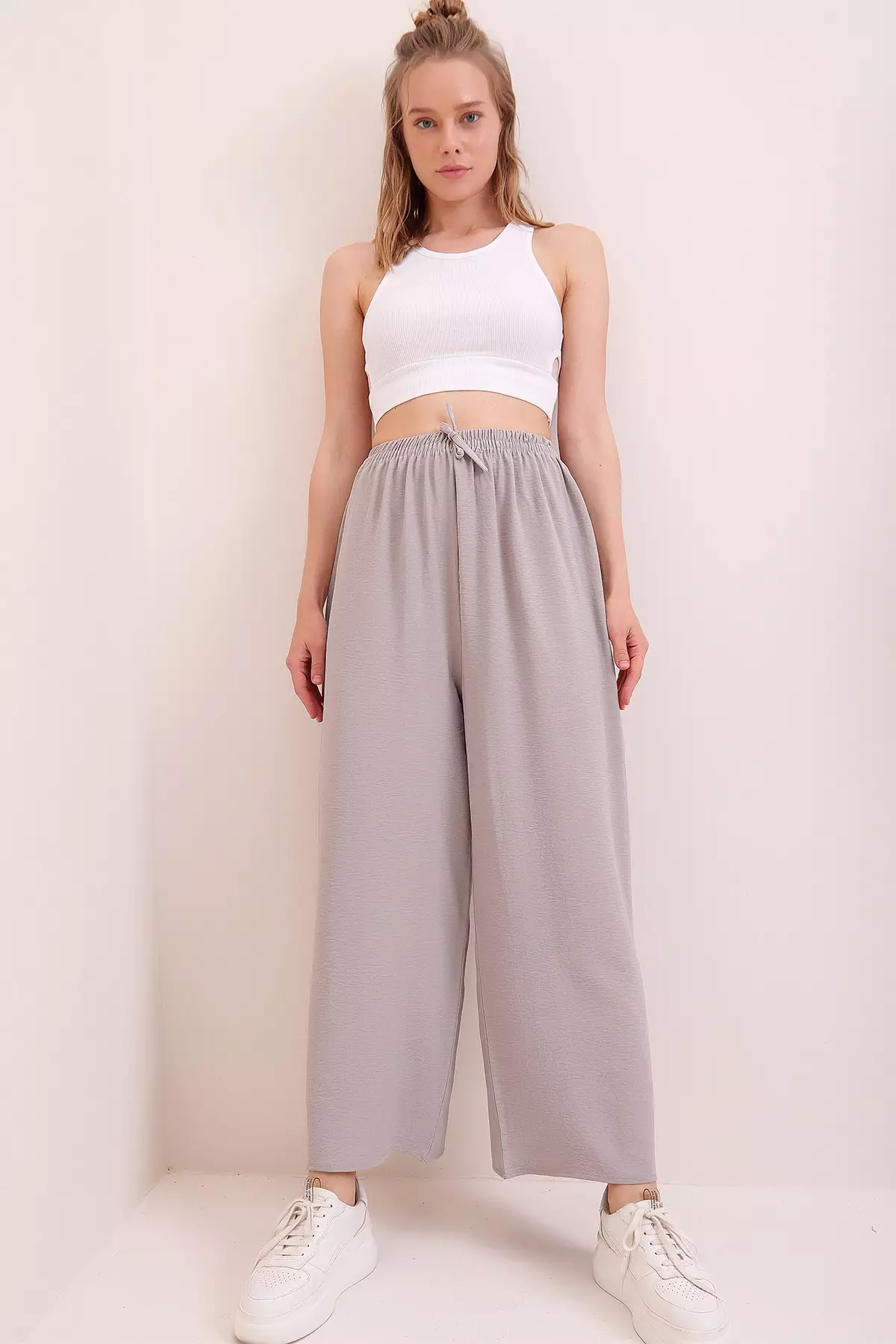 Elastic Waist Casual Fit Pants