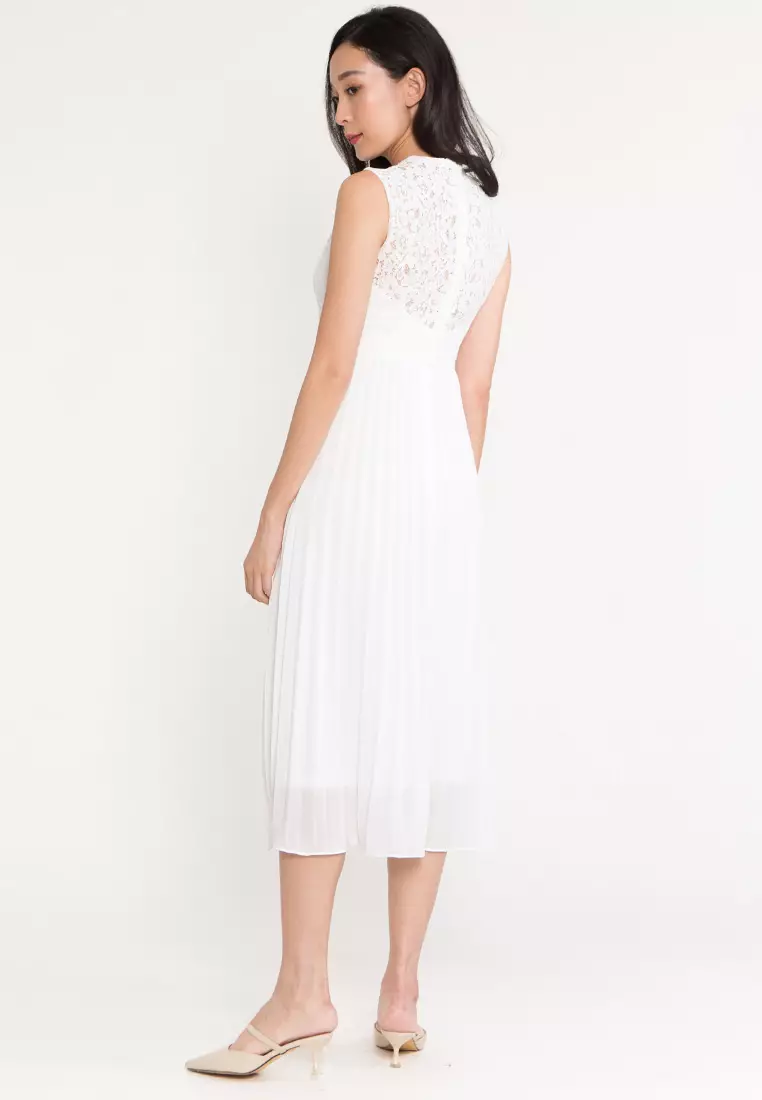 Round Neck Sleeveless Evening Dress