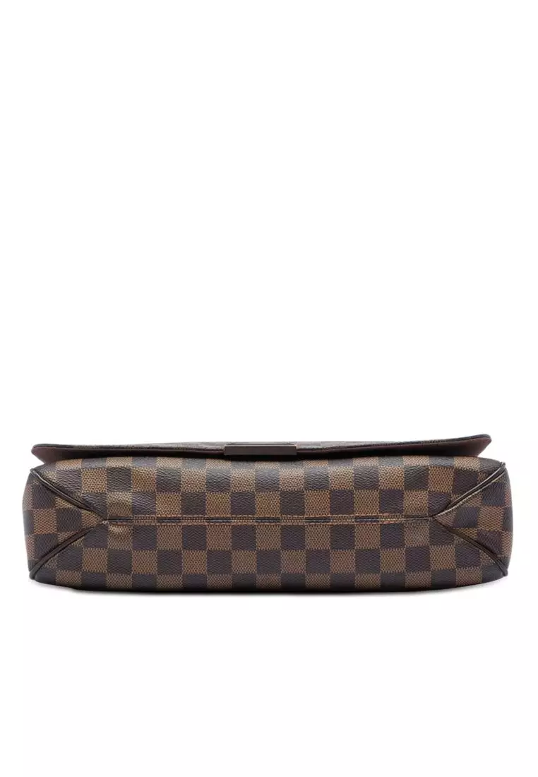 Pre-Loved Louis Vuitton Damier Ebene District Mm