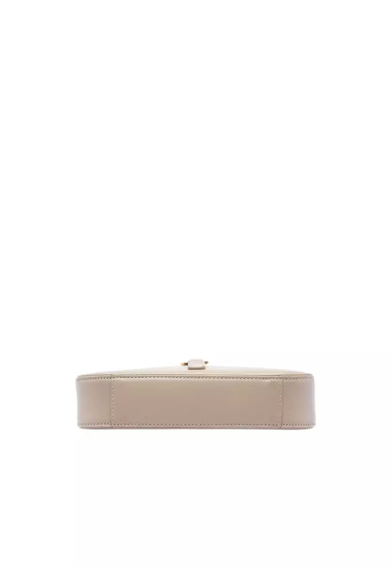 Pre-Loved Saint Laurent Mini Smooth Calfskin Le 5 A 7