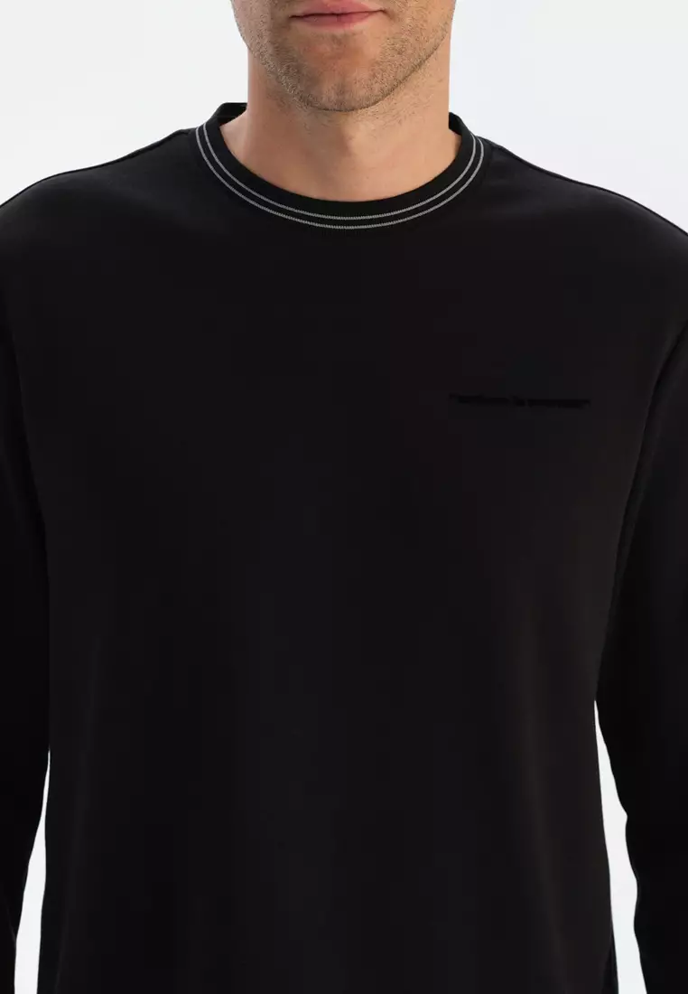 Black T-Shirt & Trousers, Crew Neck, Regular Fit, Long Sleeve Sleepwear for Men