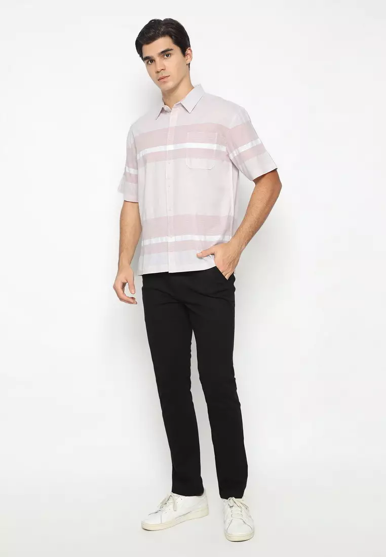 POLICE Kemeja Border Printing Merah Regular Fit Pria