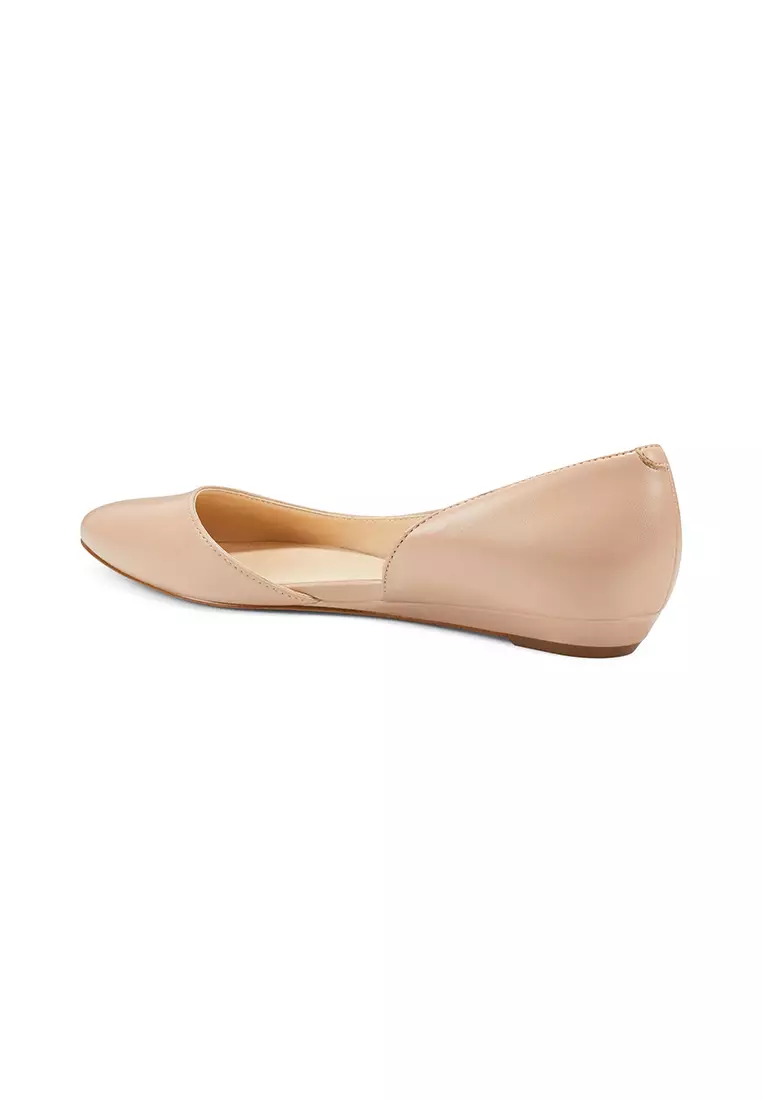 Nine west saige sales flat