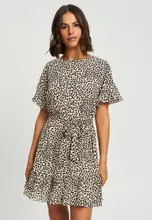 White Base Multi Squiggle