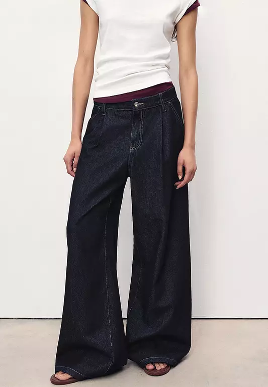 Wide-Leg Pleated Jeans