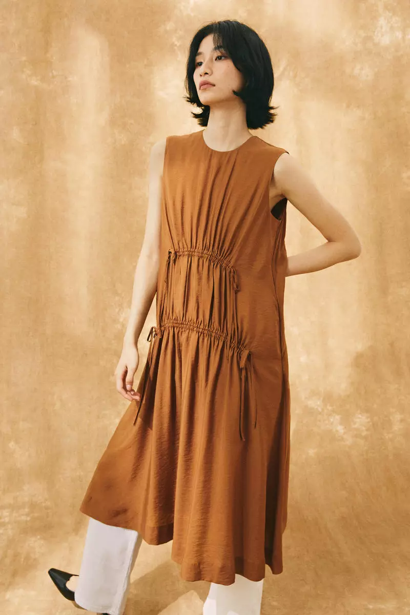 Drawstring-detail dress