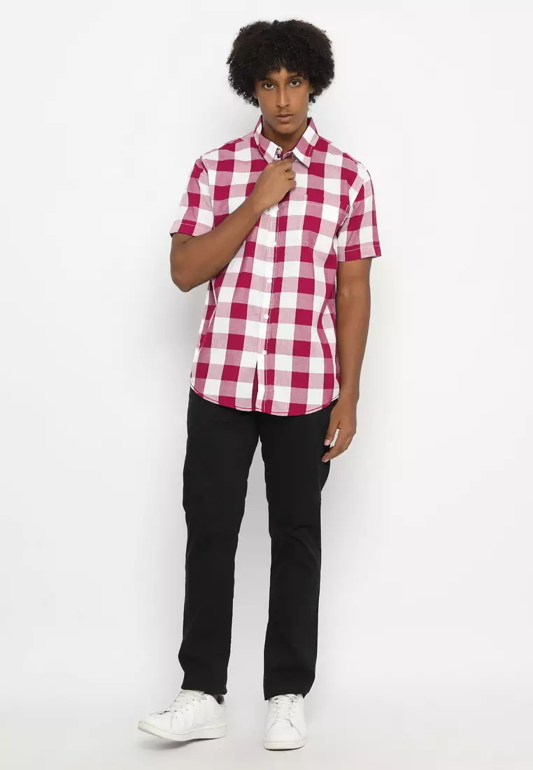 POLICE Kemeja Yarndyed Kotak Red Regular Fit Pria