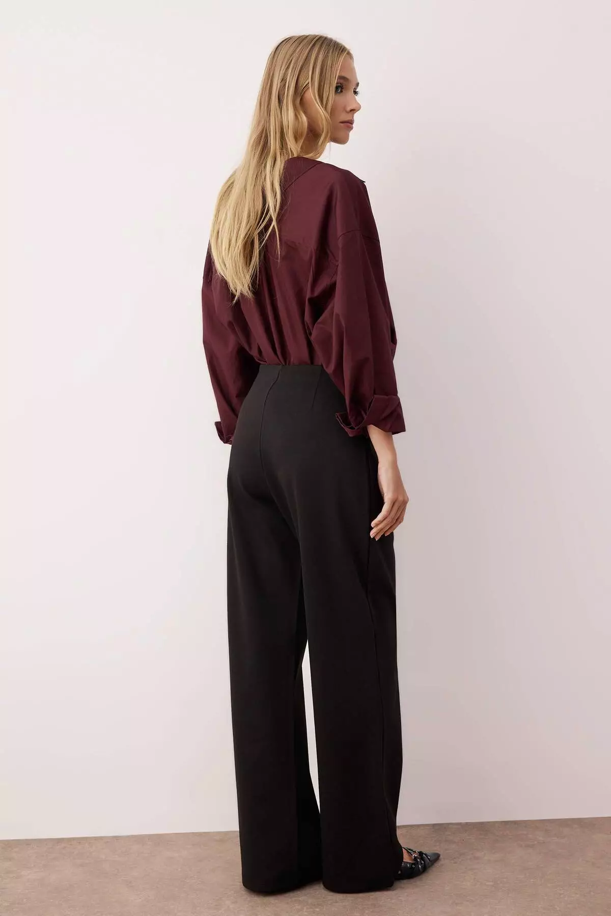 Black Diagonal Pleated Buttoned Wide Leg Knitted Trousers