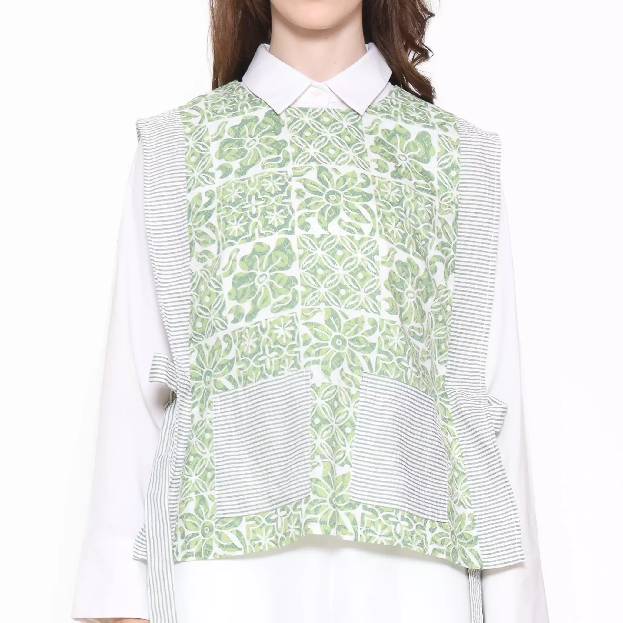 Vest Batik Wanita - Bhatara Batik Jeani - Rompi Batik Modern Tanpa Lengan