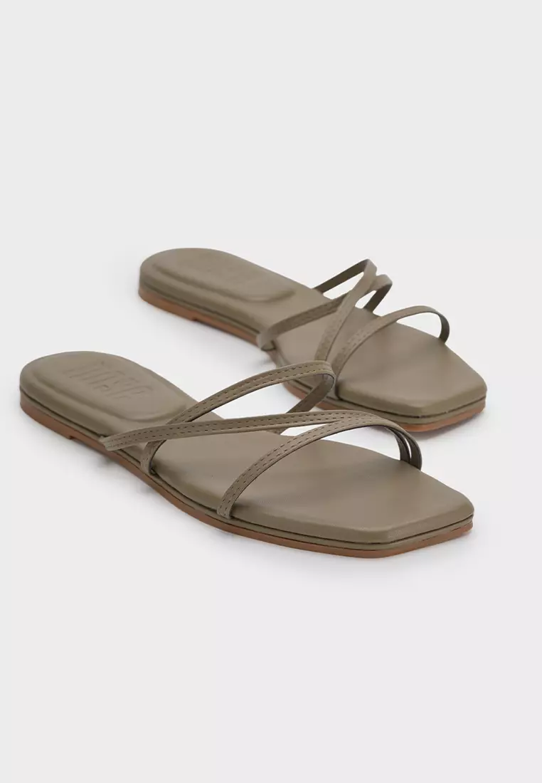 CLOUDFOAM CUSHIONED SQUARE TOE STRAPPY FLAT SLIDES