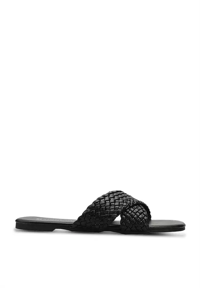 White cross new arrivals flat sandals
