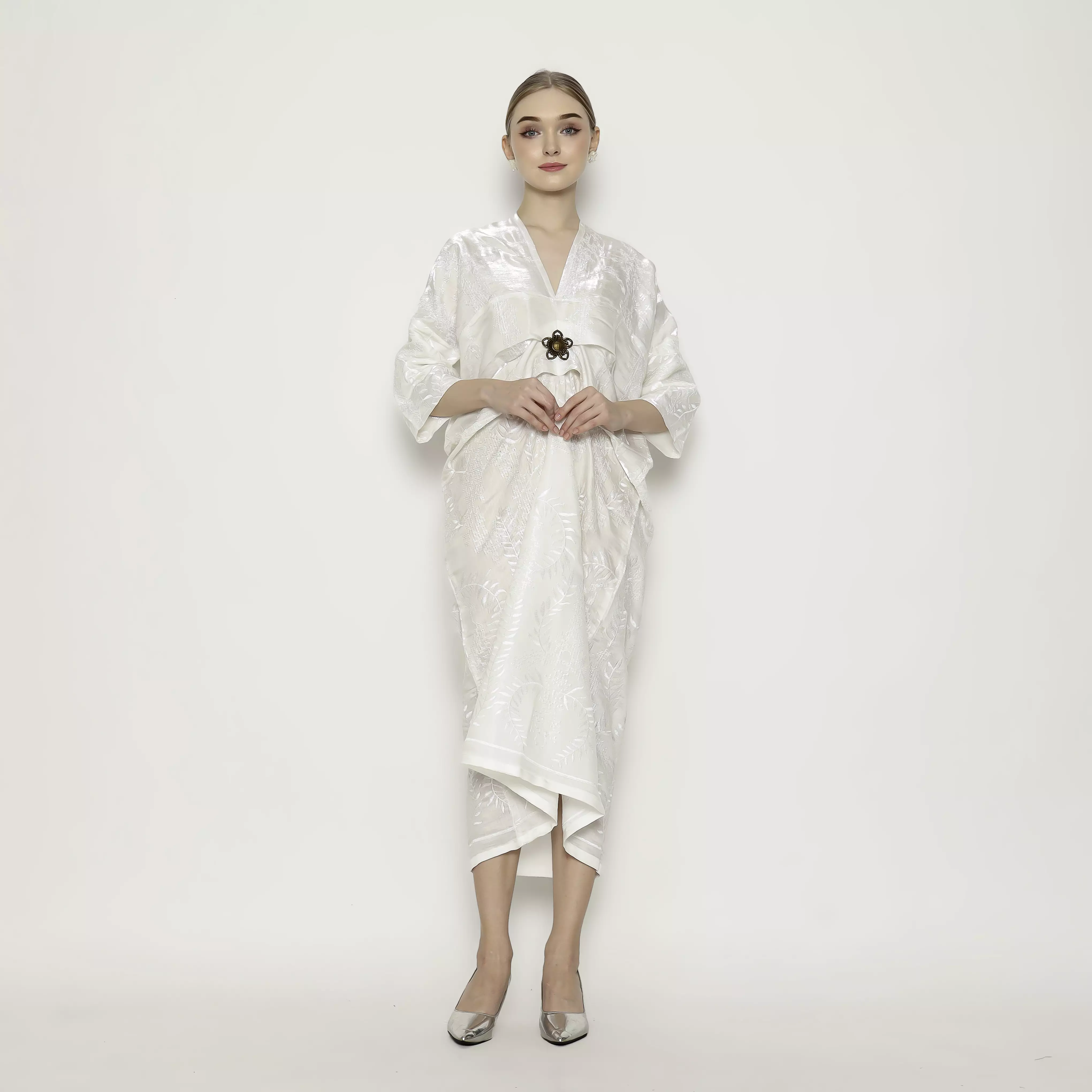 Rinjanie Batik - Kaftan Raya - Kaftan Modern Remaja - Kaftan Bordir Premium - Kaftan Putih - Kaftan Lebaran 2025