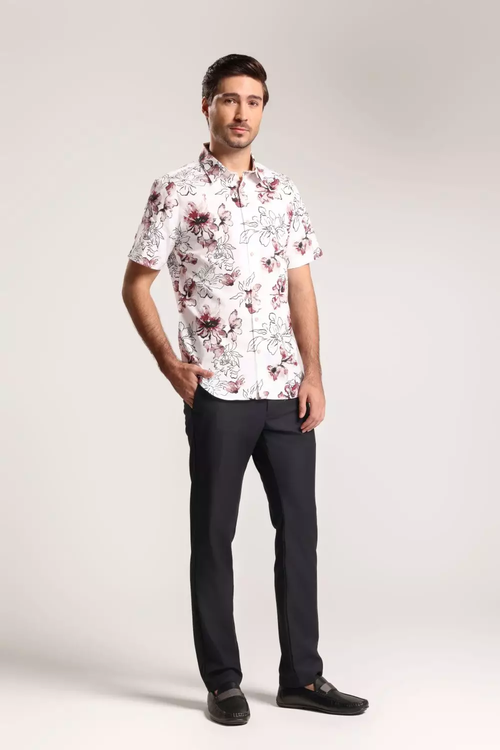 MOC - Kemeja Motif Lengan Pendek Pria Kappi - White