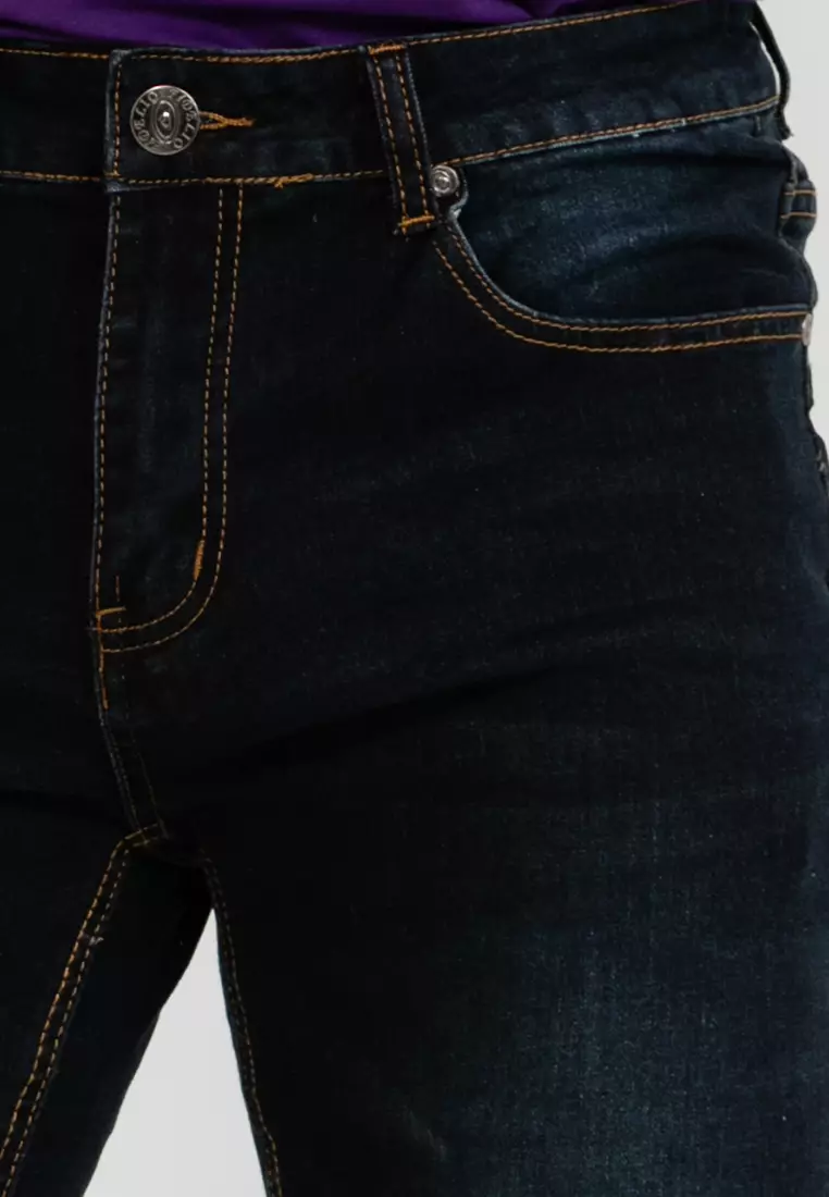 Straight Cut Stretchable Jeans