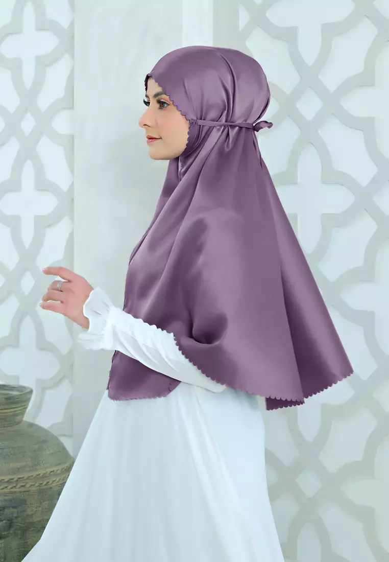 Zelena - Binar Hijab Silk | Hijab Instan | Kerudung Bergo - Herb Petunia