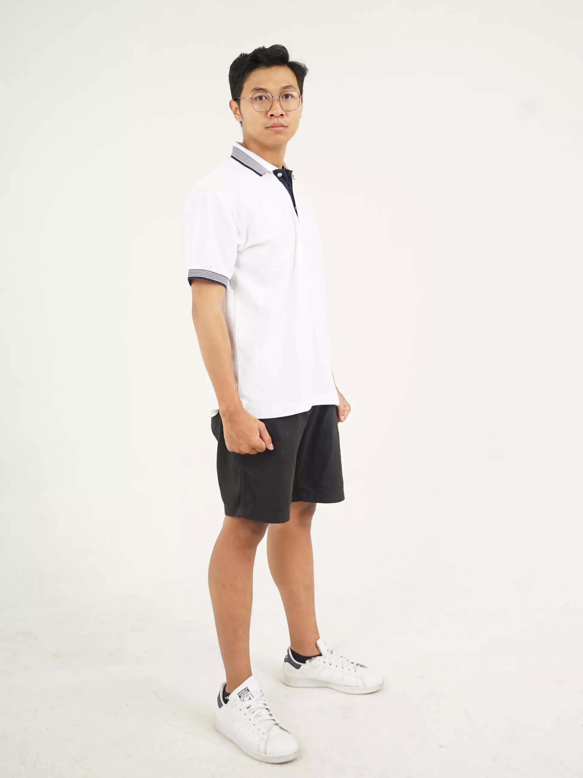 Andre Michel Kaos Polo Shirt Lengan Pendek Putih Lis Navy 922 1