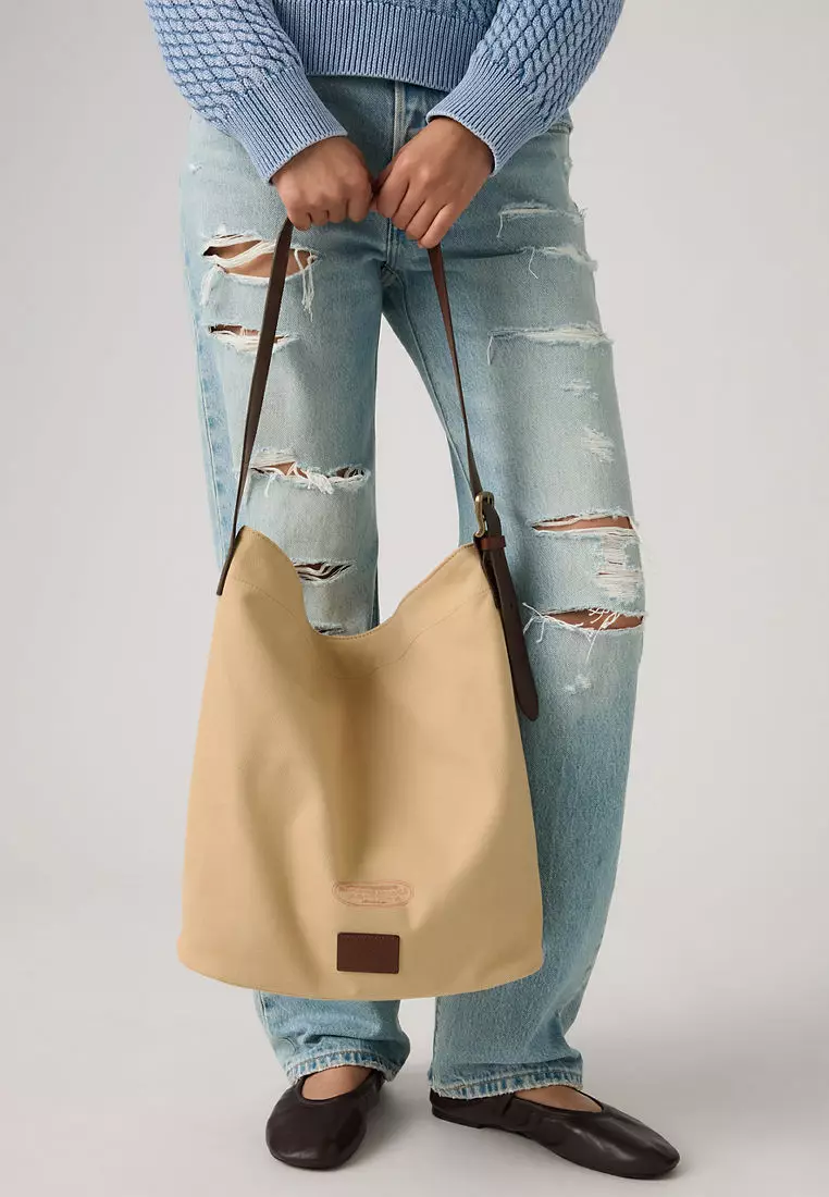 Levi's® Women'S Heritage Medium Bag (005DN-0002)