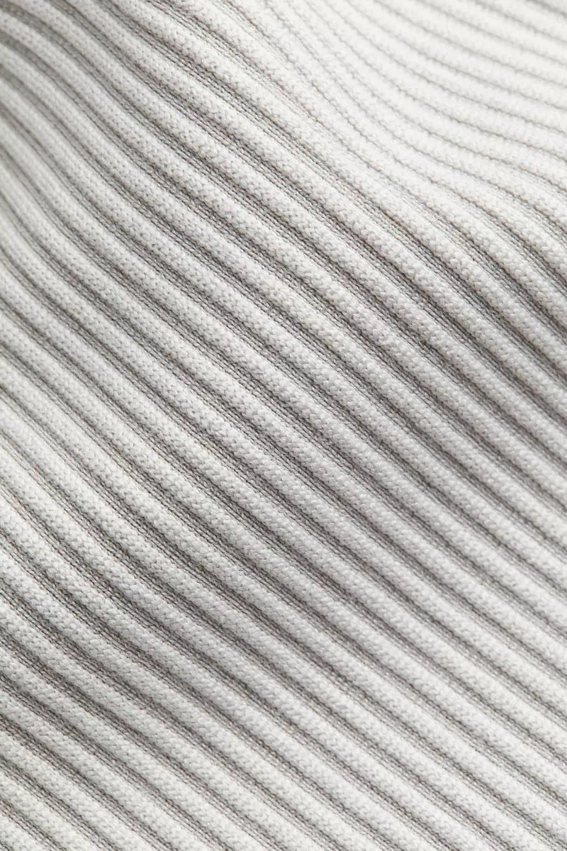 Ribbed off-the-shoulder dress