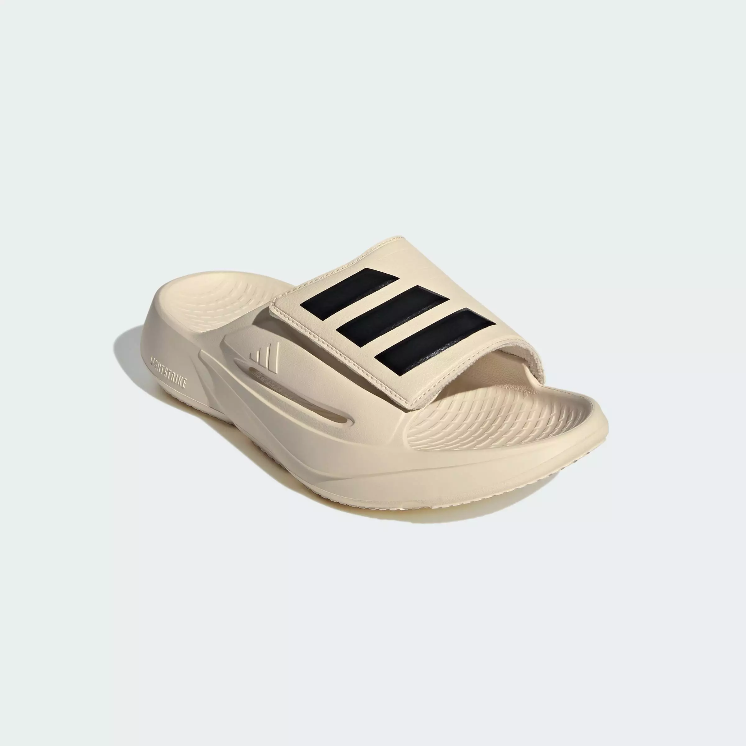 Lifestyle Lightblaze Slides Unisex White JS3586