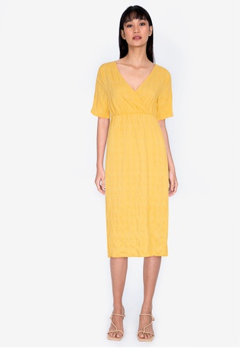 ZALORA BASICS yellow Short Sleeve Shirred Dress E54CFAA23711E6GS_1
