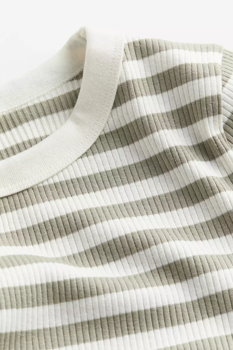 Ribbed jersey top