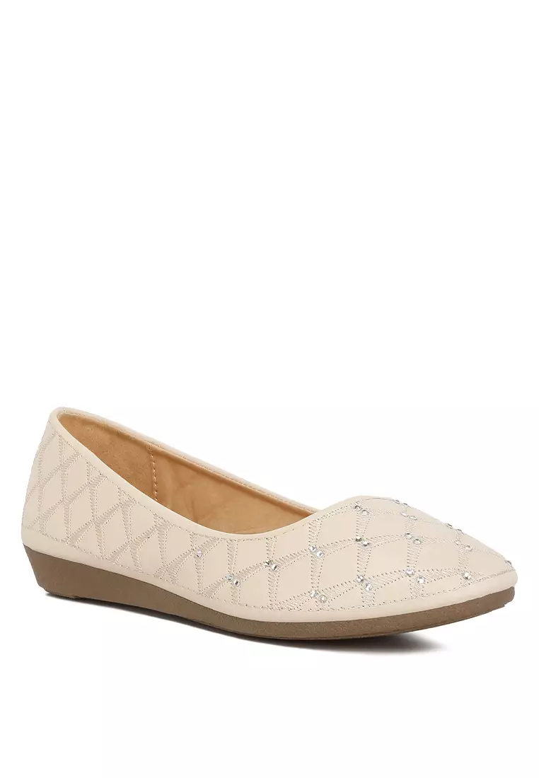 Balerina Wanita Berhias Berlian Imitasi Krem