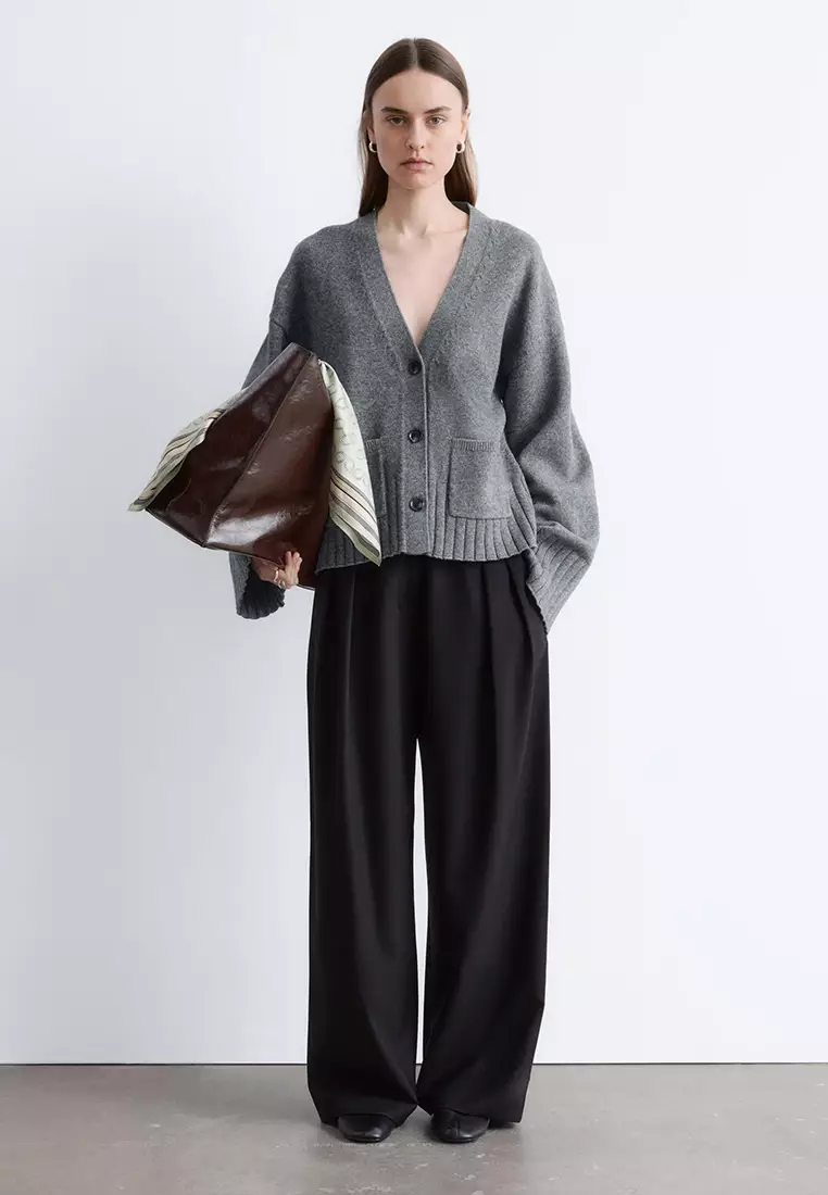 Tapered Knit Cardigan