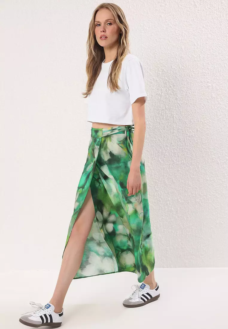 Green Batik Patterned Side Tie Slit Double Breasted Viscose Skirt Twoss25Et00176