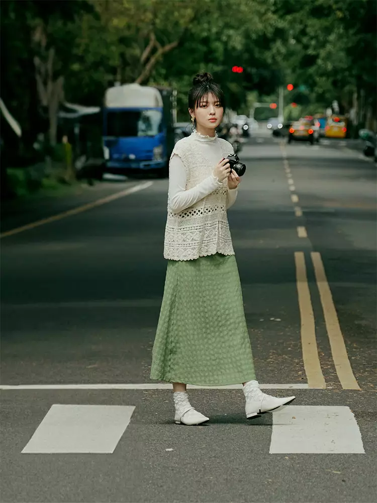 日系立體織紋腰鬆緊A字長裙《CA2976》