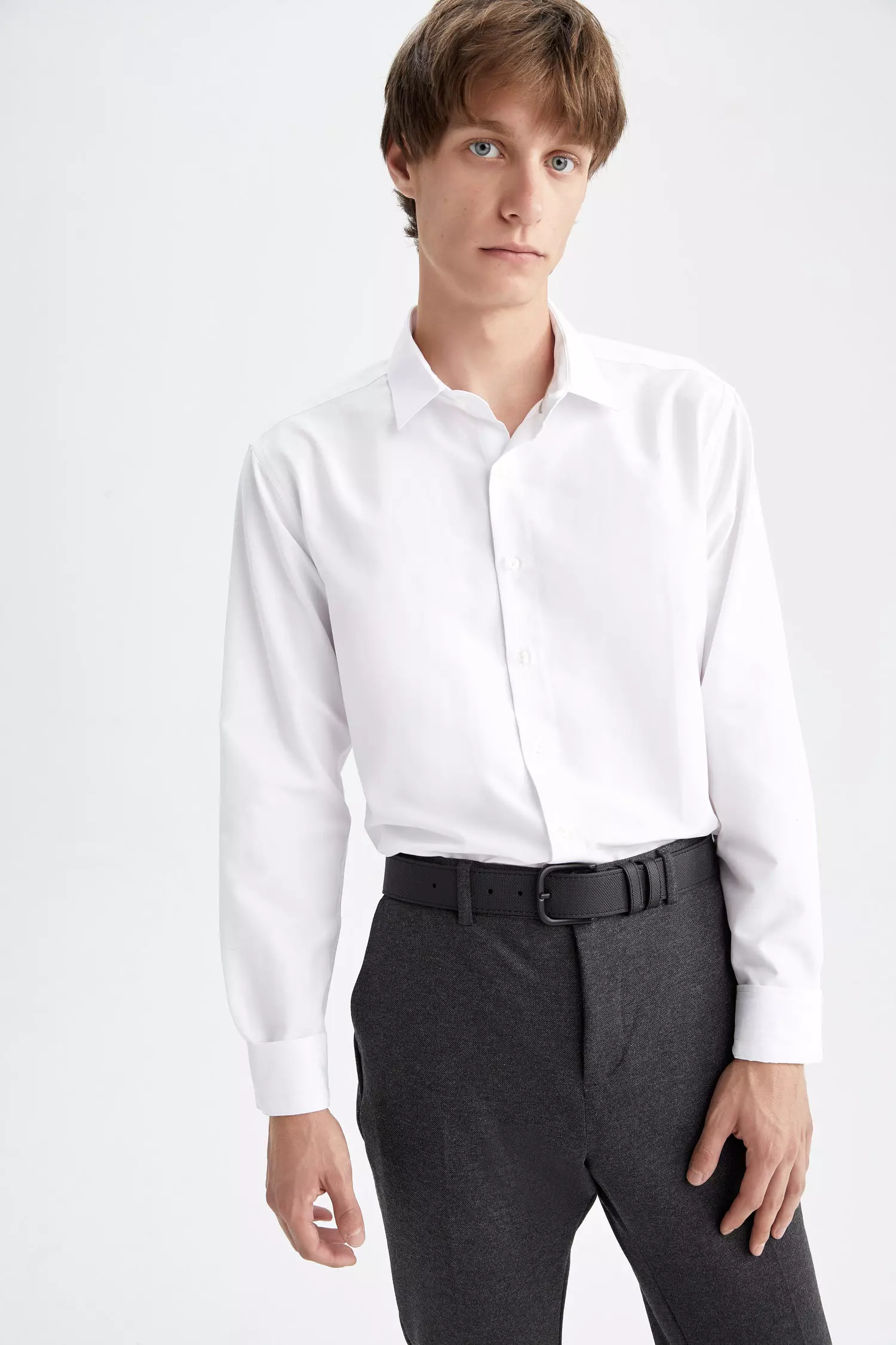 Buy DeFacto Slim Fit Poplin Long Sleeve Cotton Shirt Online | ZALORA ...