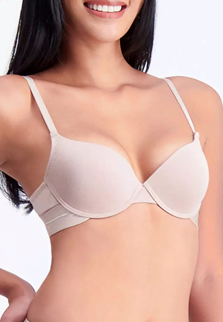 Bench Body Seamless Non Wired Push-up Bra 34A, Women's Fashion,  Undergarments & Loungewear on Carousell
