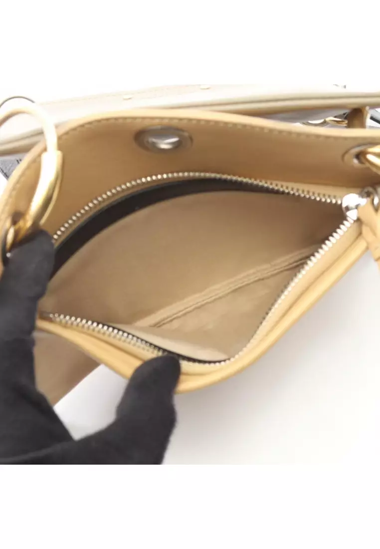 Pre-Loved Chloé Shoulder bag leather Khaki green Khaki beige