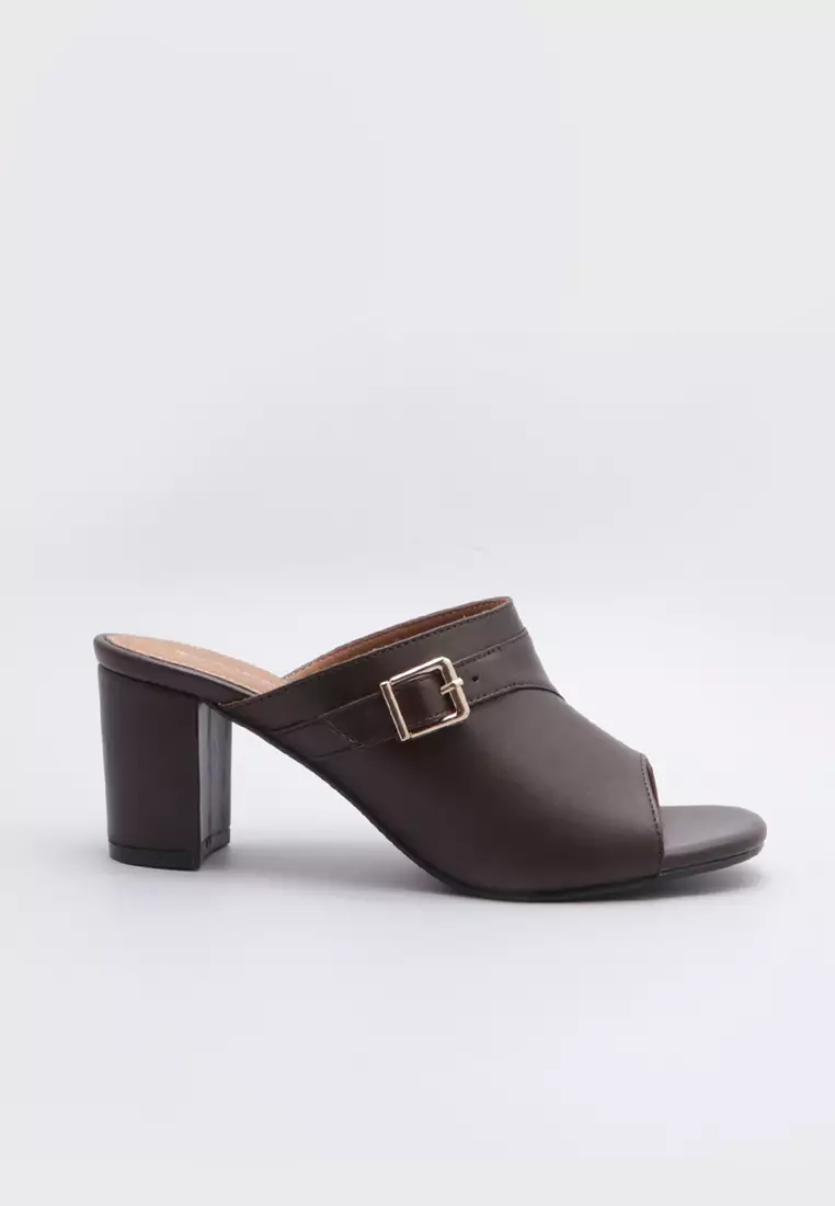 Buccheri Sandal Wanita Carmelina Brown