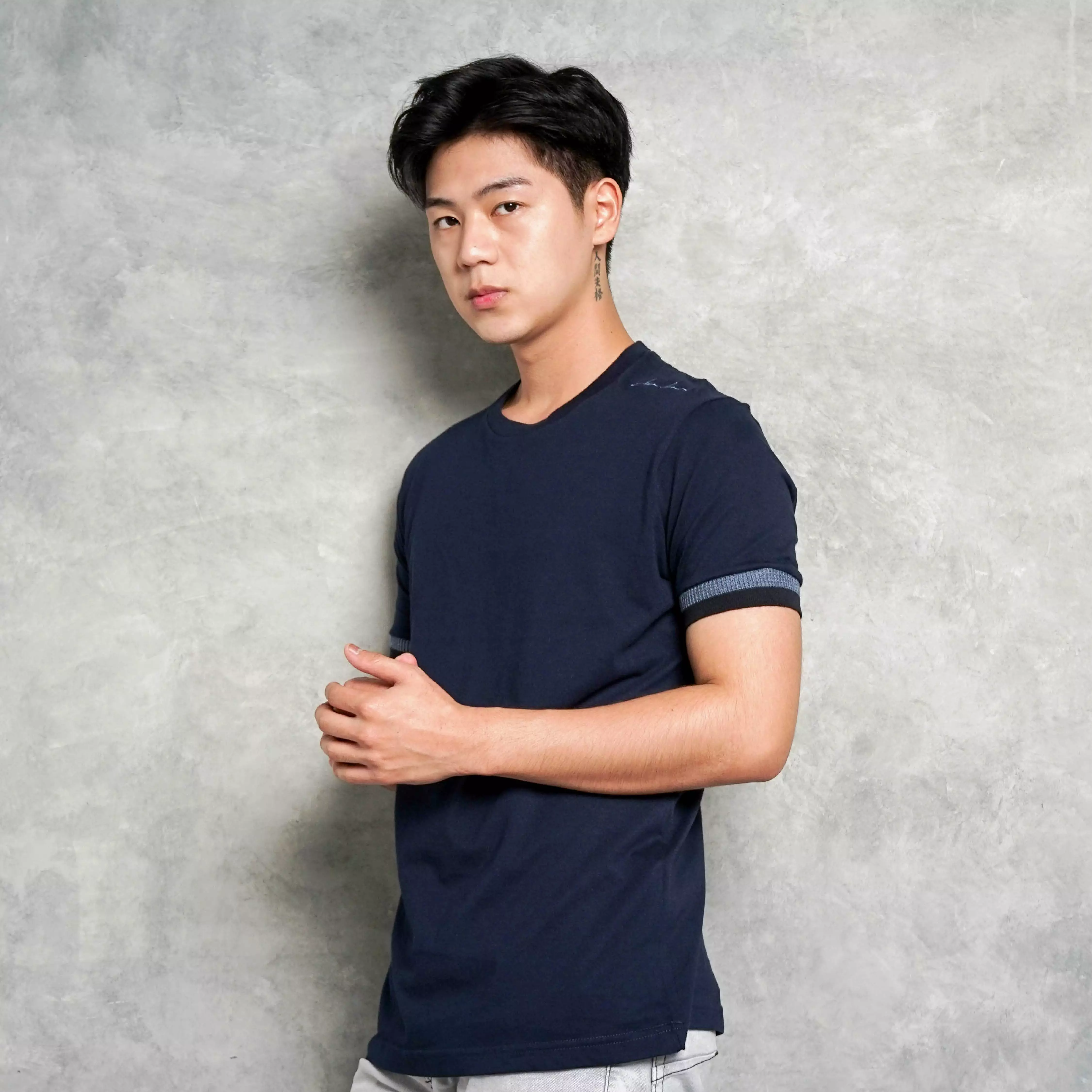 Kale T-shirt Denzel Navy Men Casual Kaos Pendek Atasan Pria Original