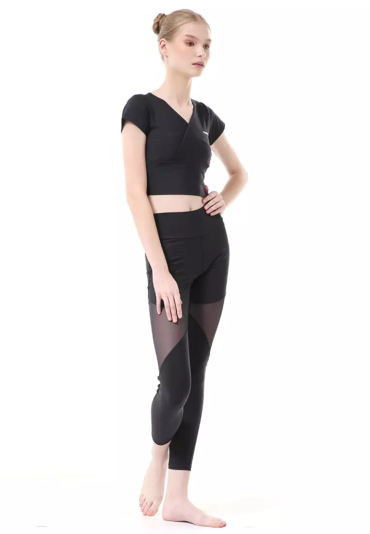 Jovita One Set Atasan Bawahan Baju Senam Aerobik Relaxed Fit - Hitam